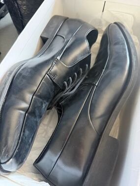 Men's Black Leather Lace-Up Dress Shoes. New. Calvin Klein